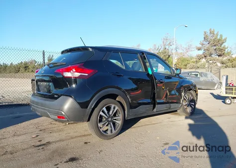 2019 Nissan Kicks Sv из США, поврежденный, VIN 3N1CP5CU3KL547986
